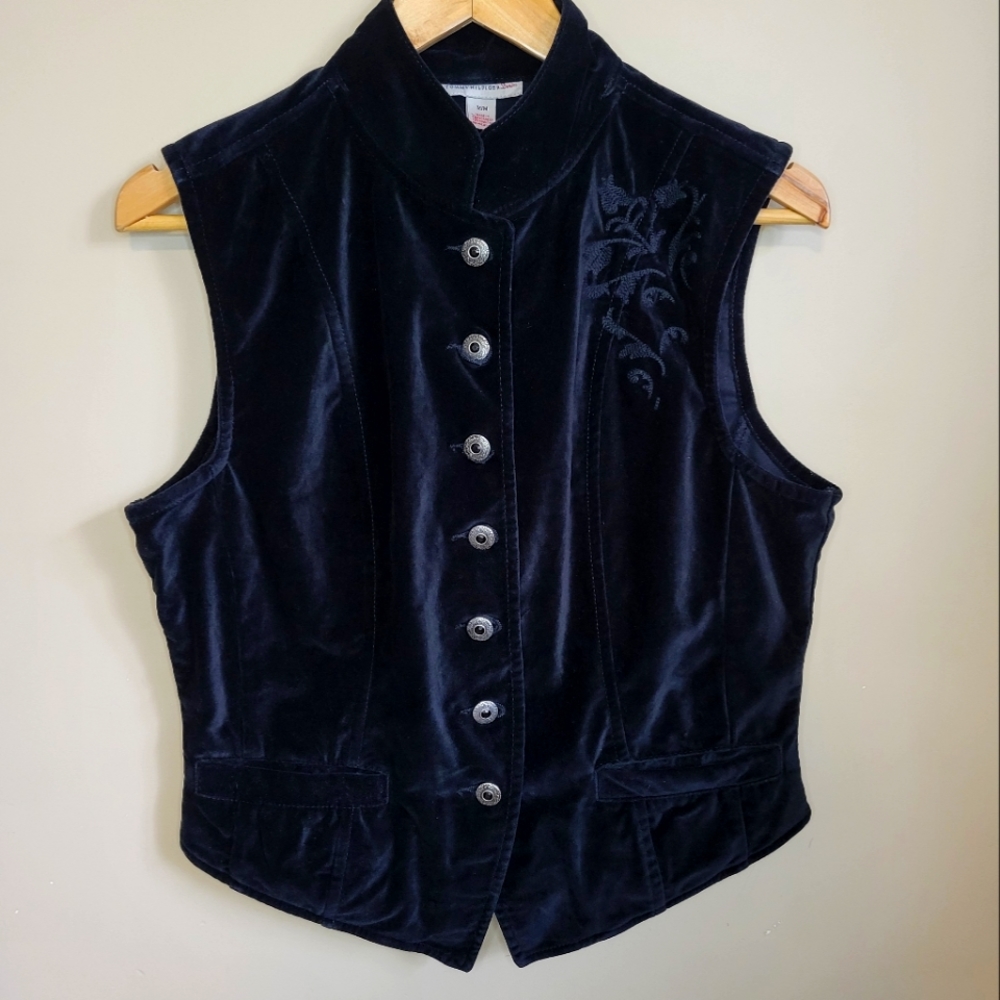 Velvet Button-Front Sleeveless Vest - Black